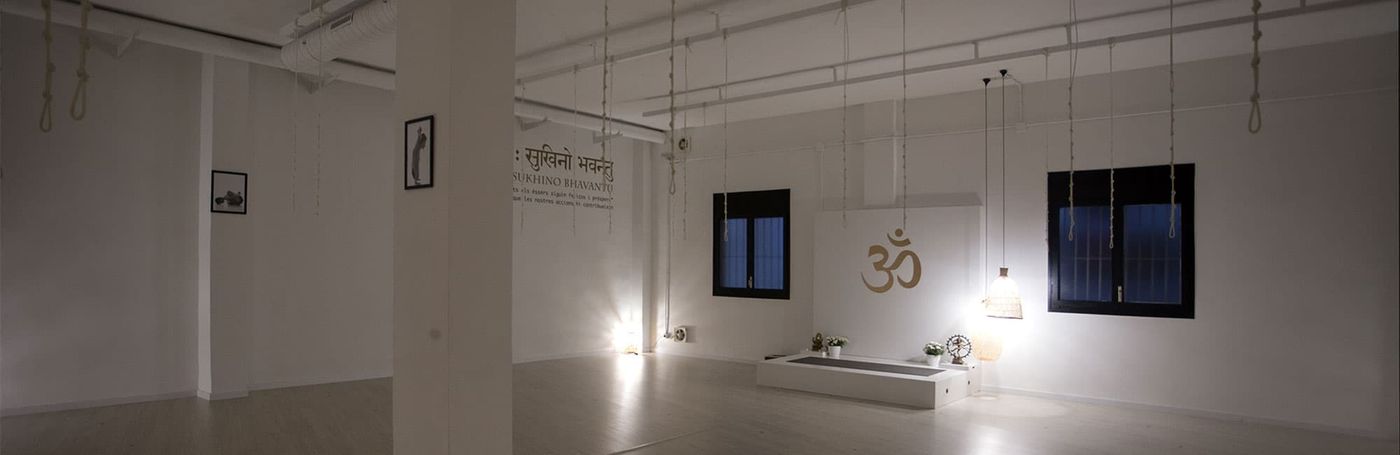 Sala de yoga de YogaOne arago Clot
